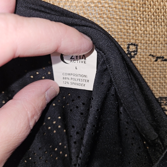 ZYIA Active Black Chill Tank Top Size Large - Picture 4 of 5